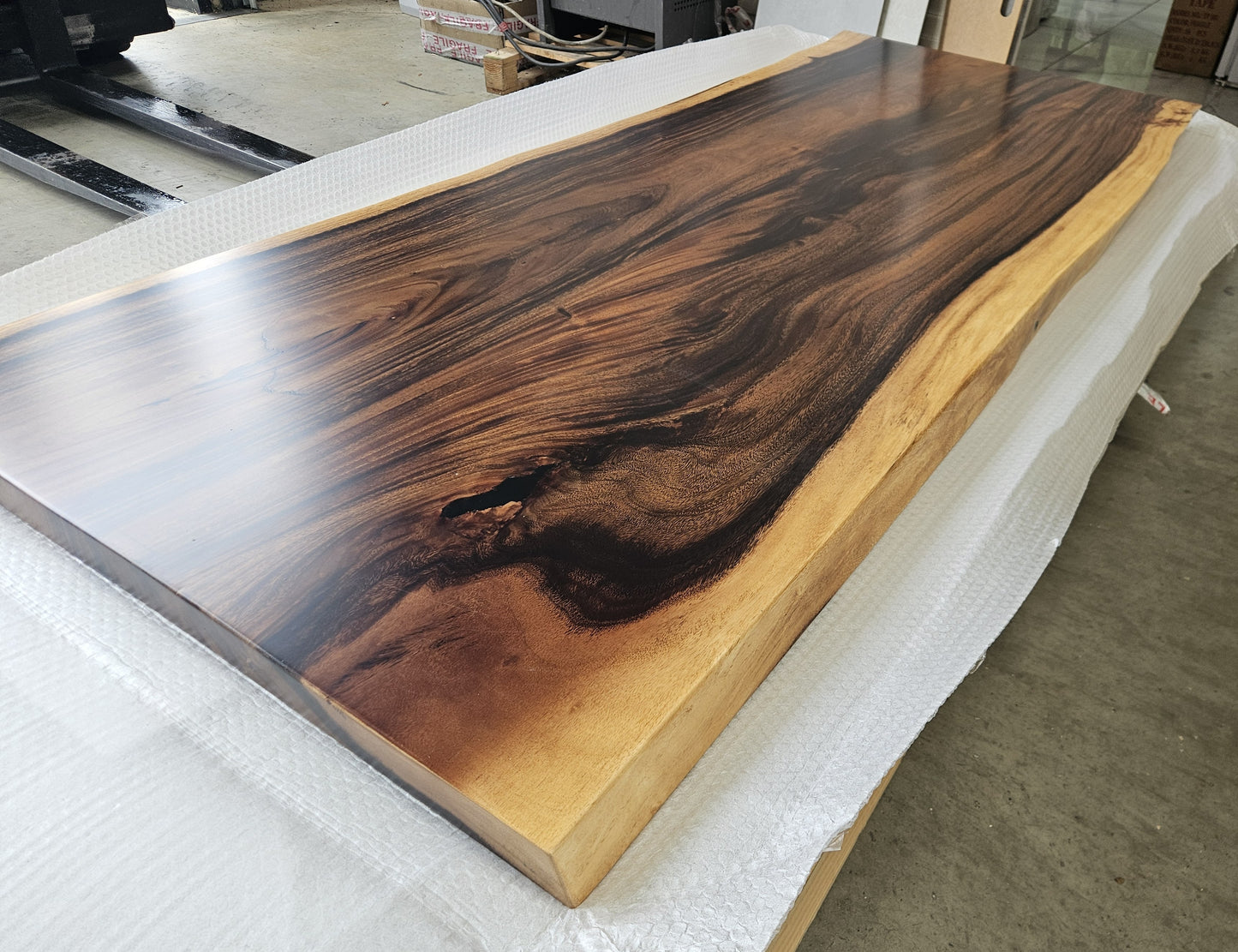 Table number 27 (206x88cm)