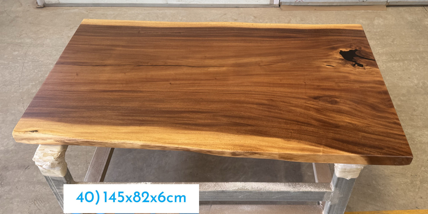 Table number 40 (145x82cm)