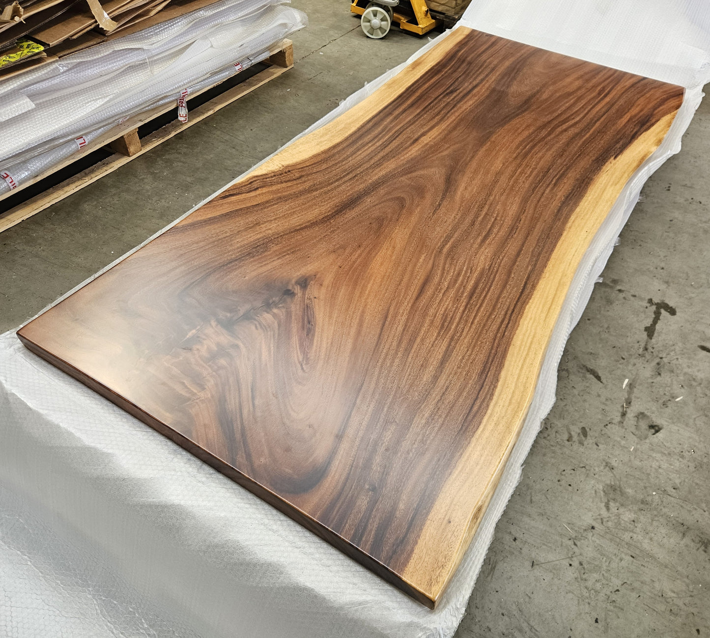 Table number 10 (240x110cm)