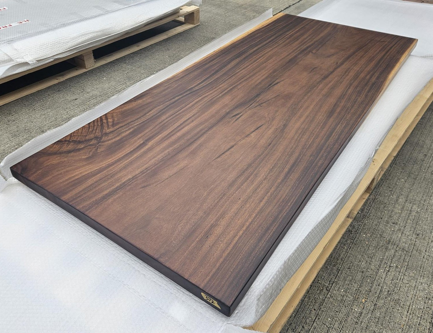 Table number 10 (206x89cm)