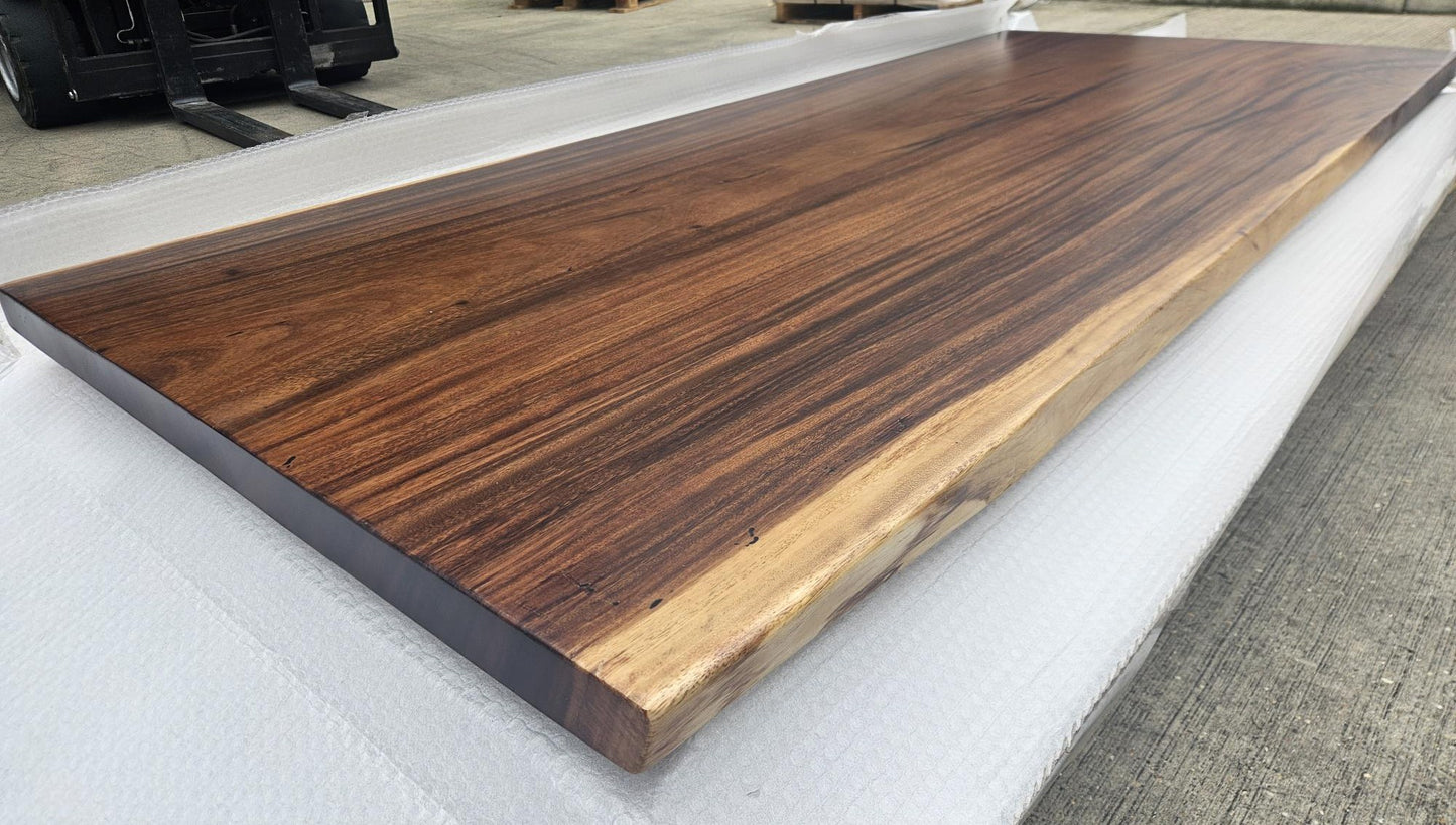 Table number 10 (206x89cm)