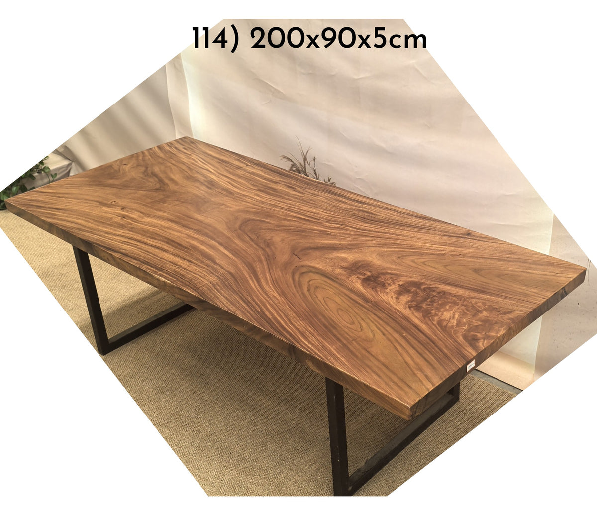 Table number 114 (200x90cm)