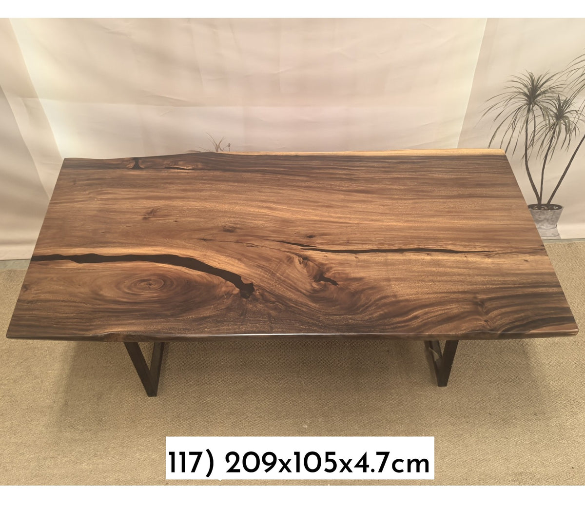 Table number 117 (209x105cm)