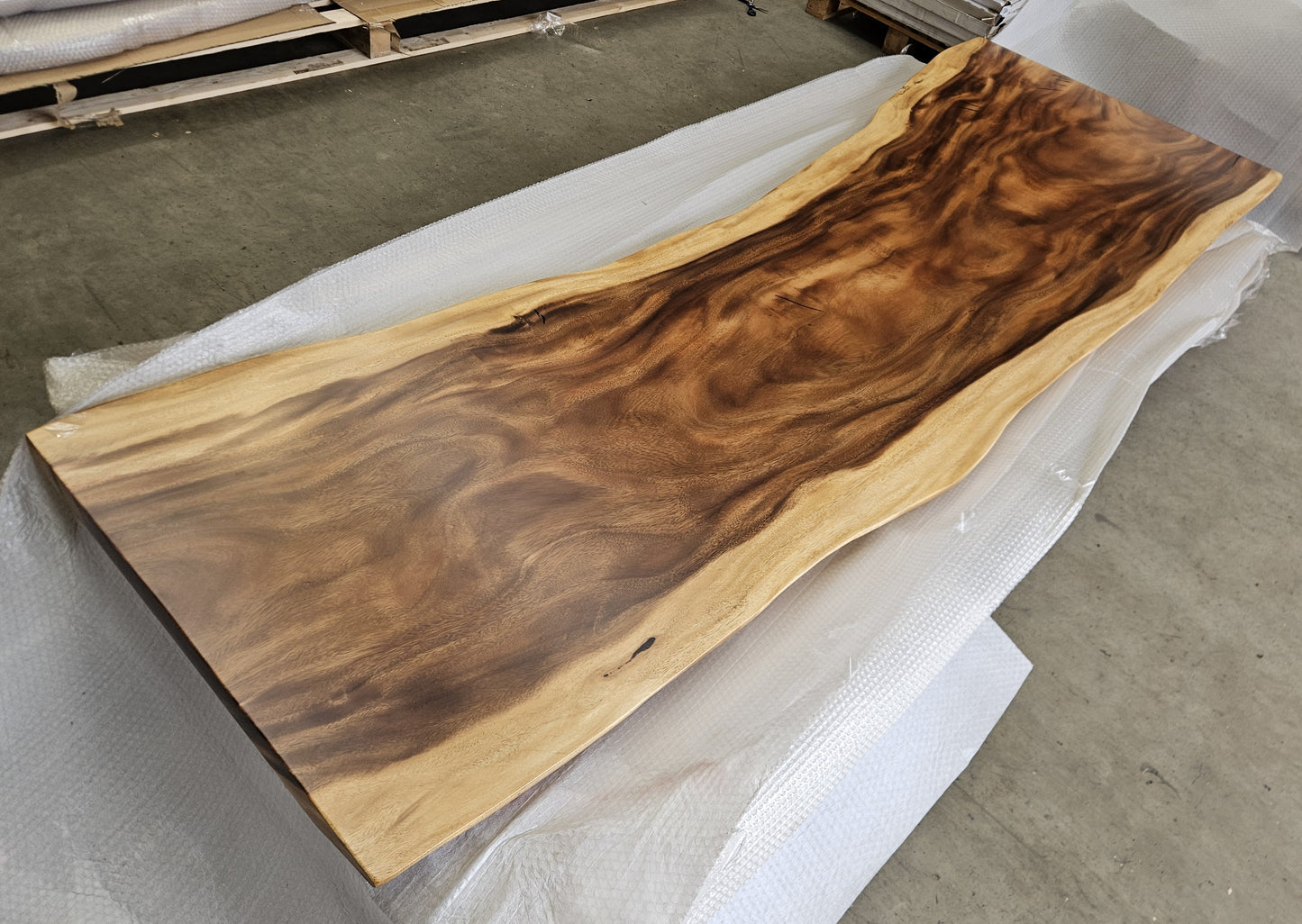 Table number 12 (294x93cm)
