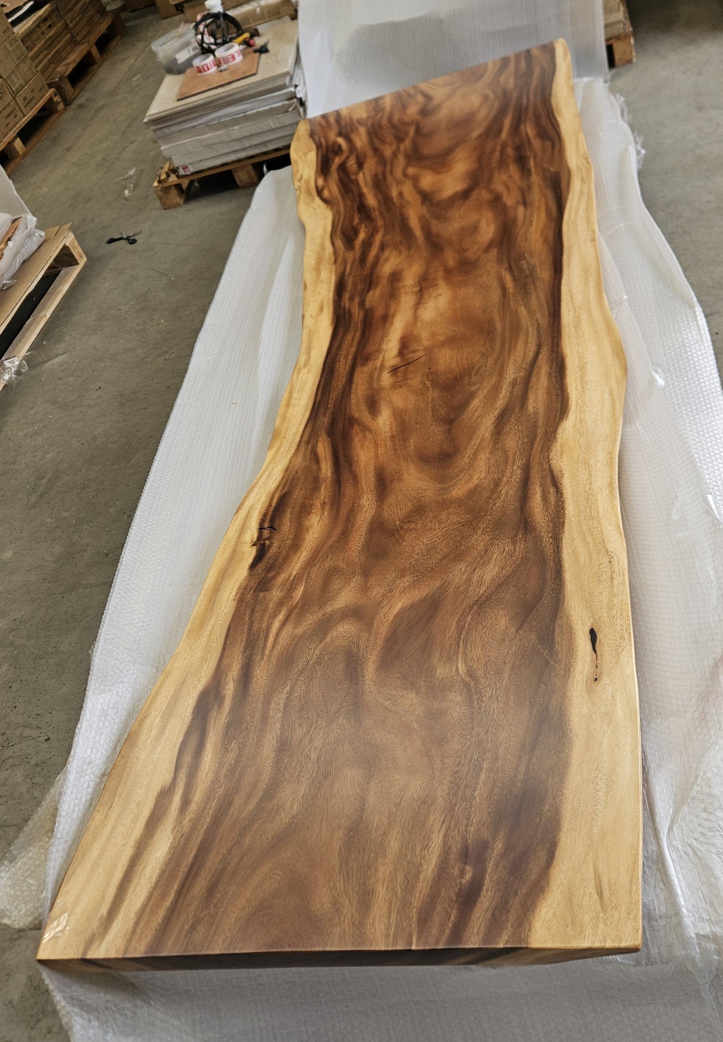 Table number 12 (294x93cm)