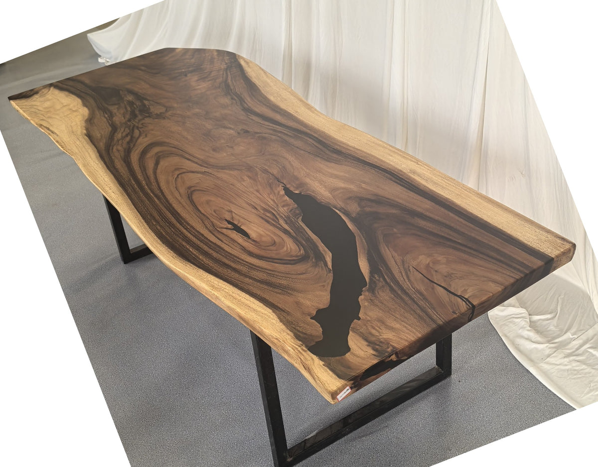 Table number 133 (219x84cm)