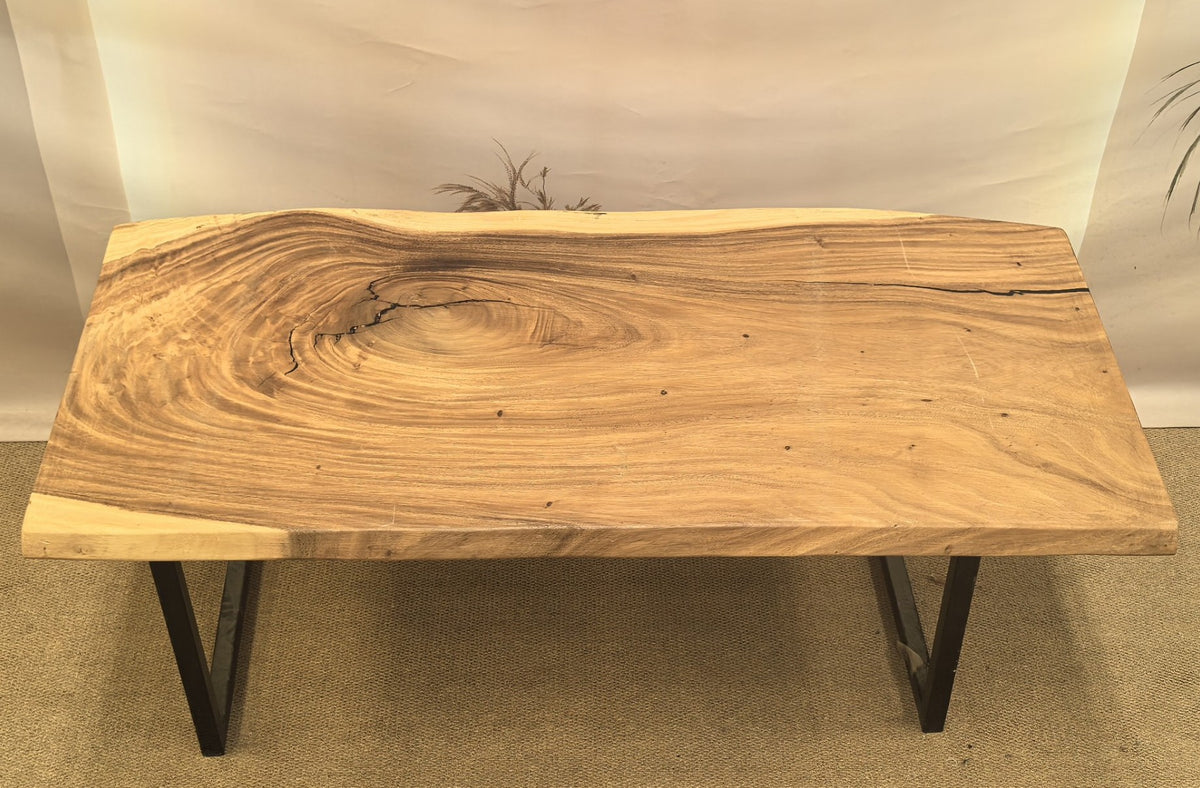 Table number 137 (181x84cm)