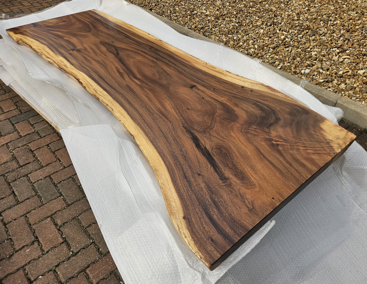 Table number 13 (270x95cm)