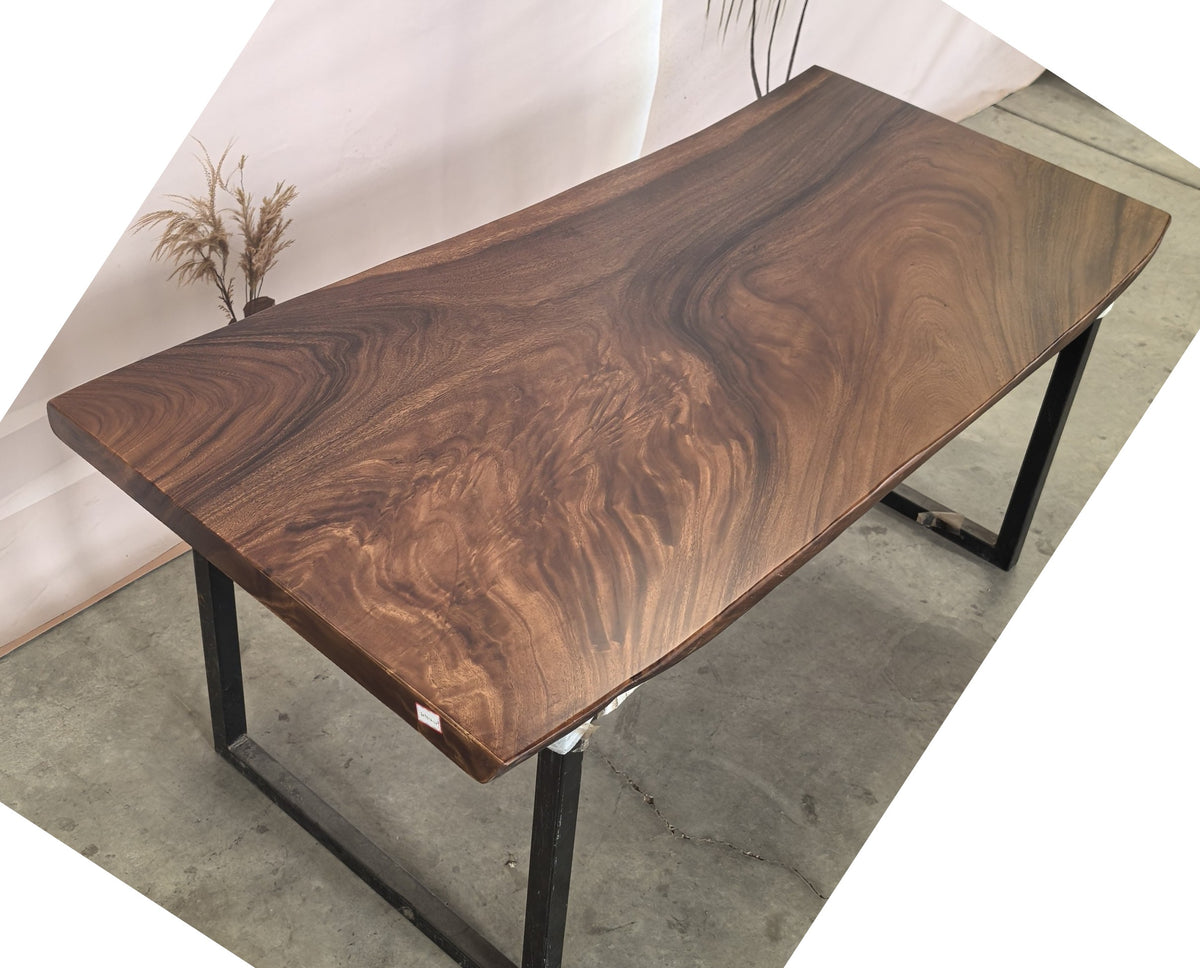 Table number 141 (170x80cm)