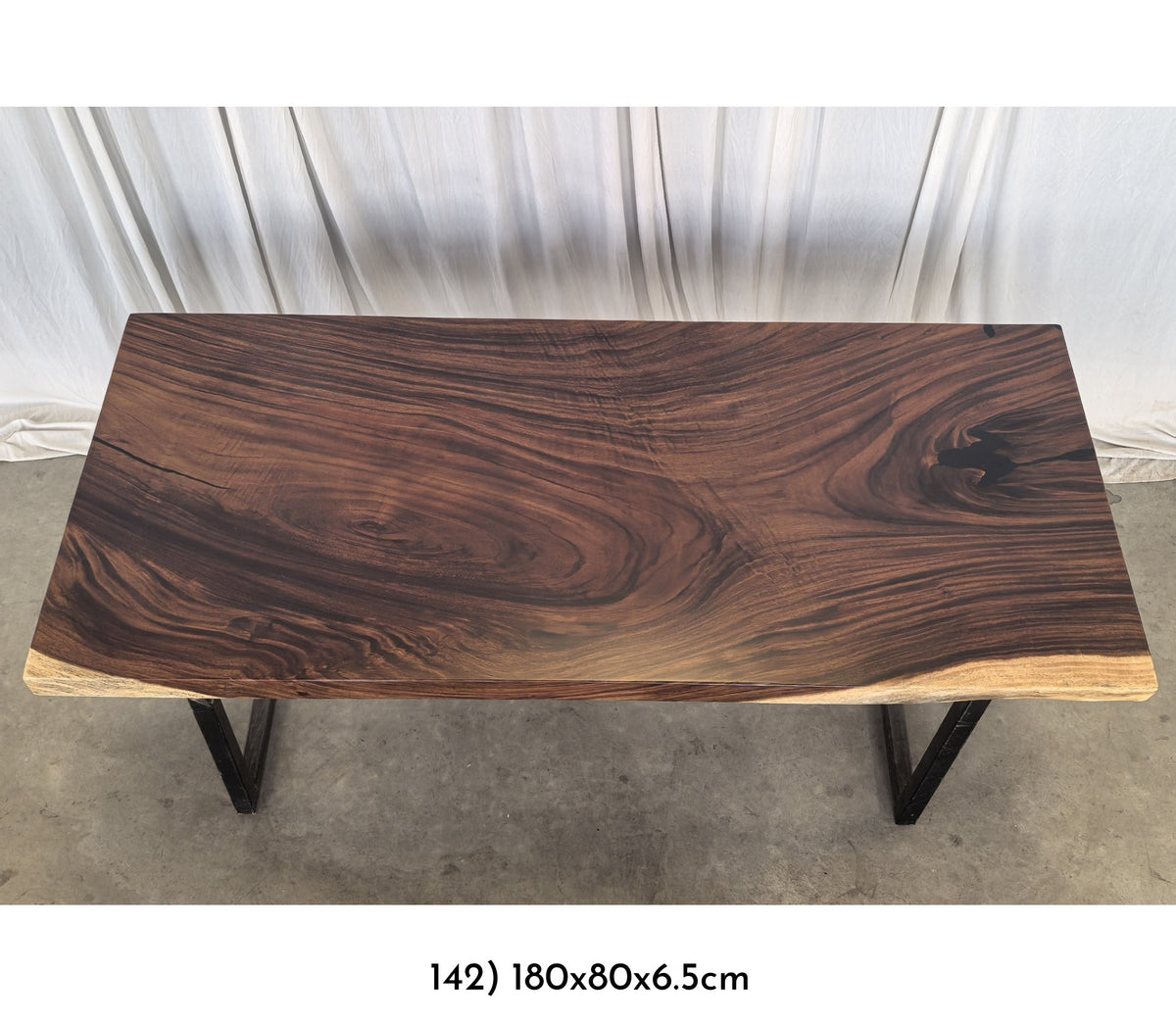 Table number 142 (180x80cm)