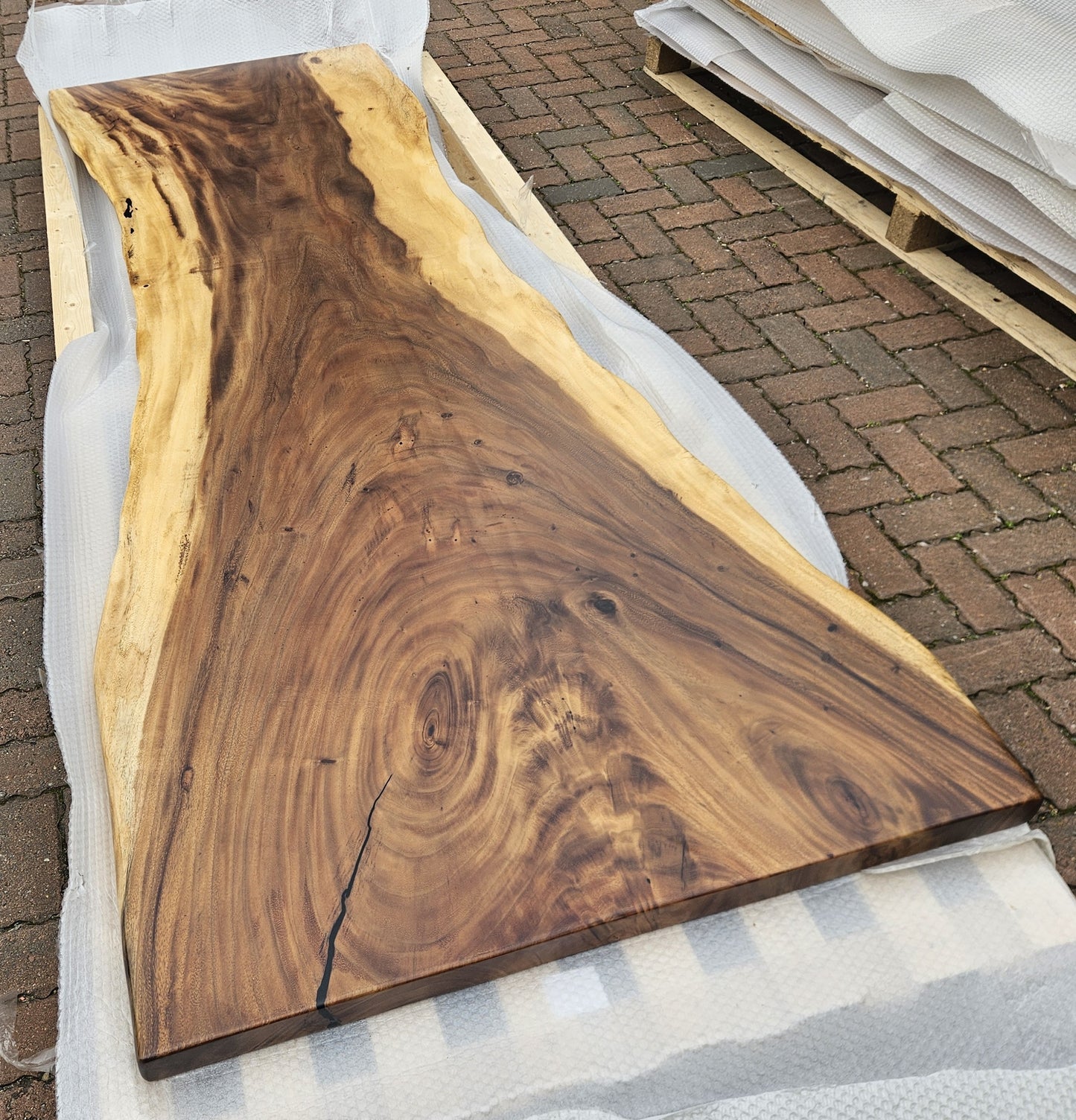 Table number 14 (259x95cm)