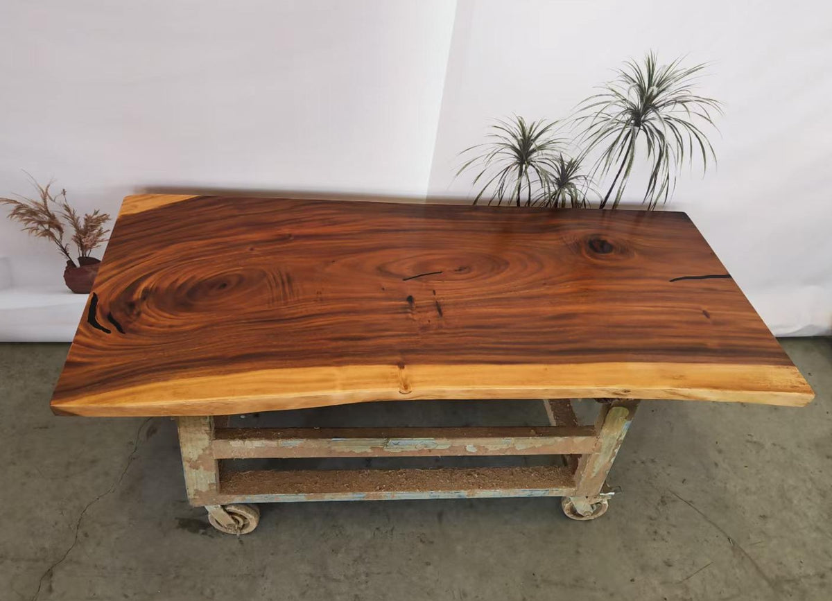 Table number 165 (186x81cm)