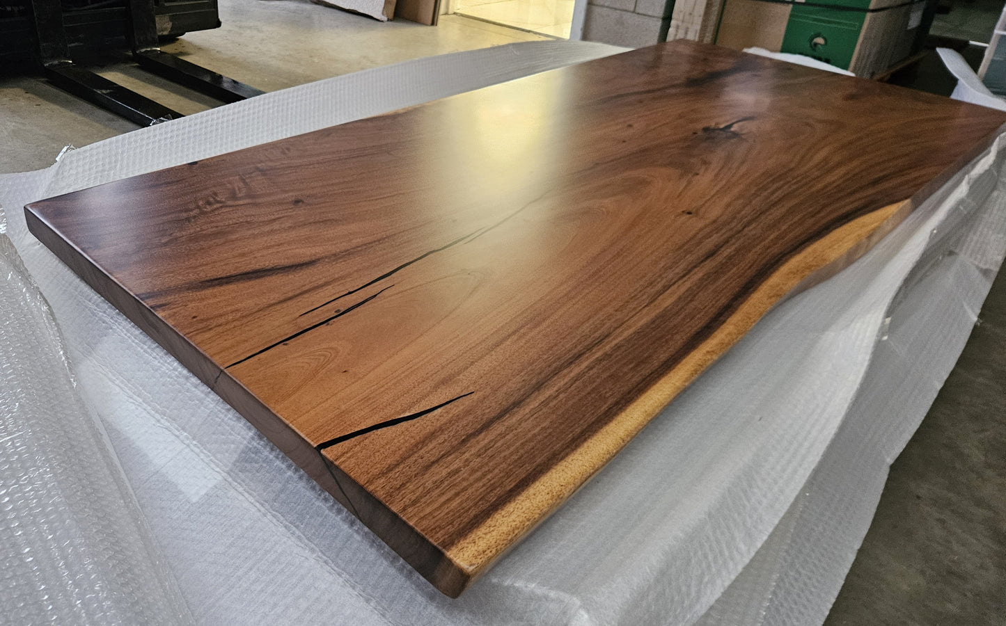 Table number 16 (207x92cm)