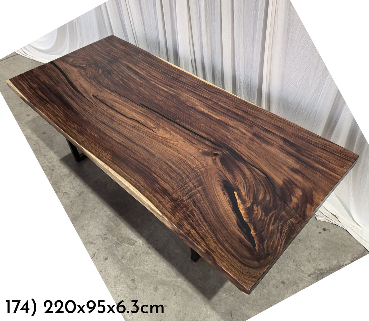 Table number 174 (220x95cm)