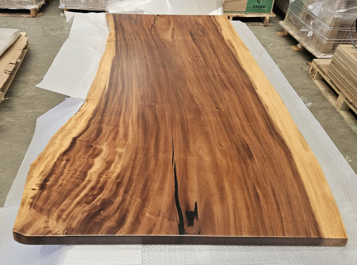 Table number 17 (212x114cm)