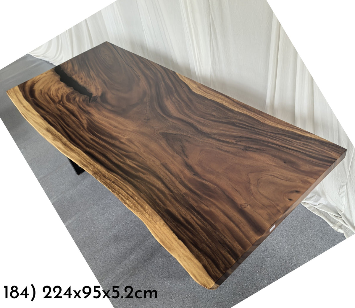 Table number 184 (224x95cm)