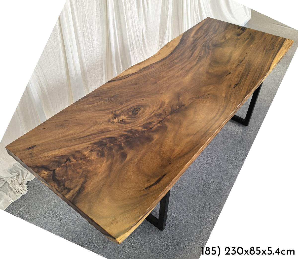 Table number 185 (230x85cm)