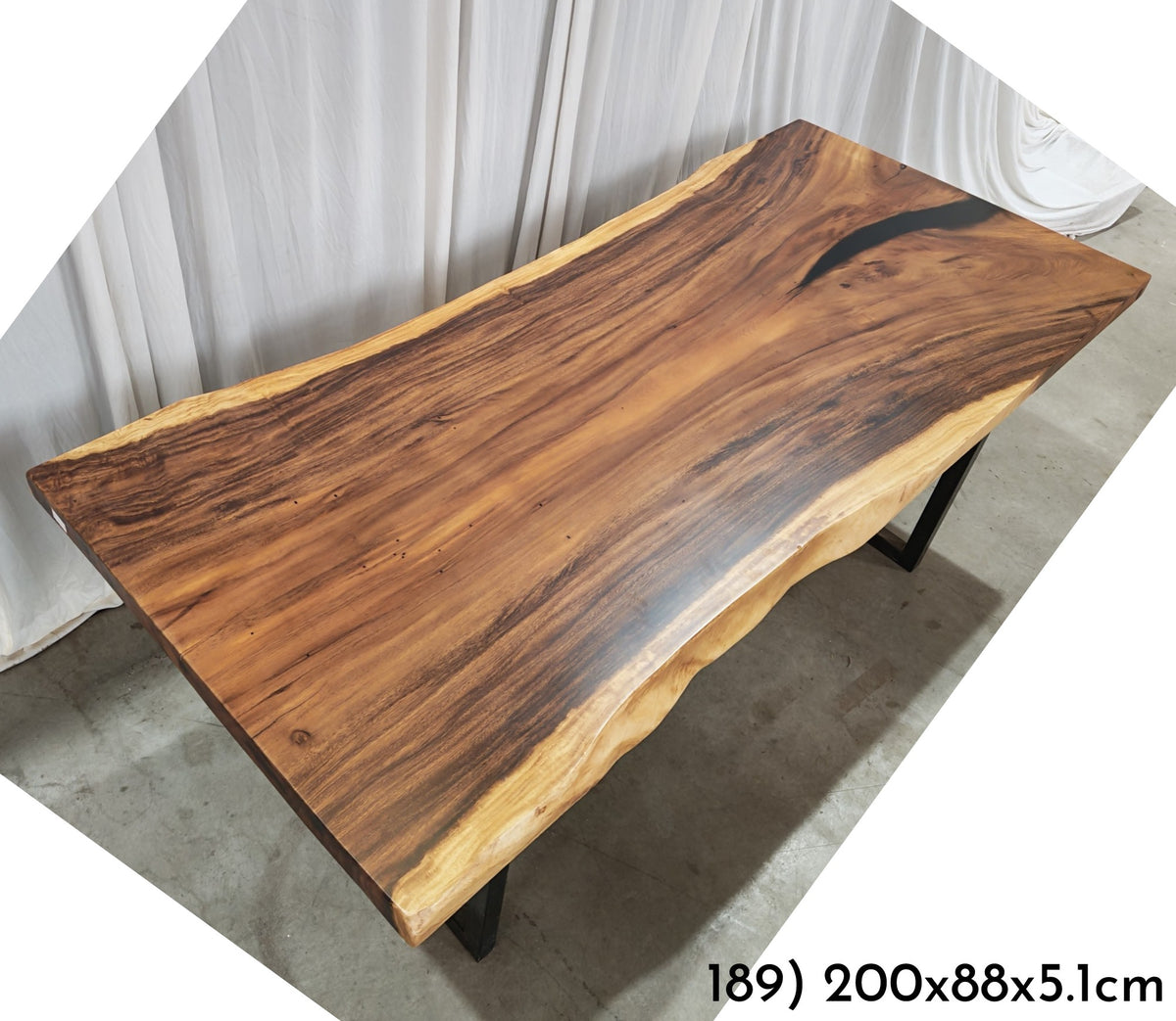 Table number 189 (200x88cm)