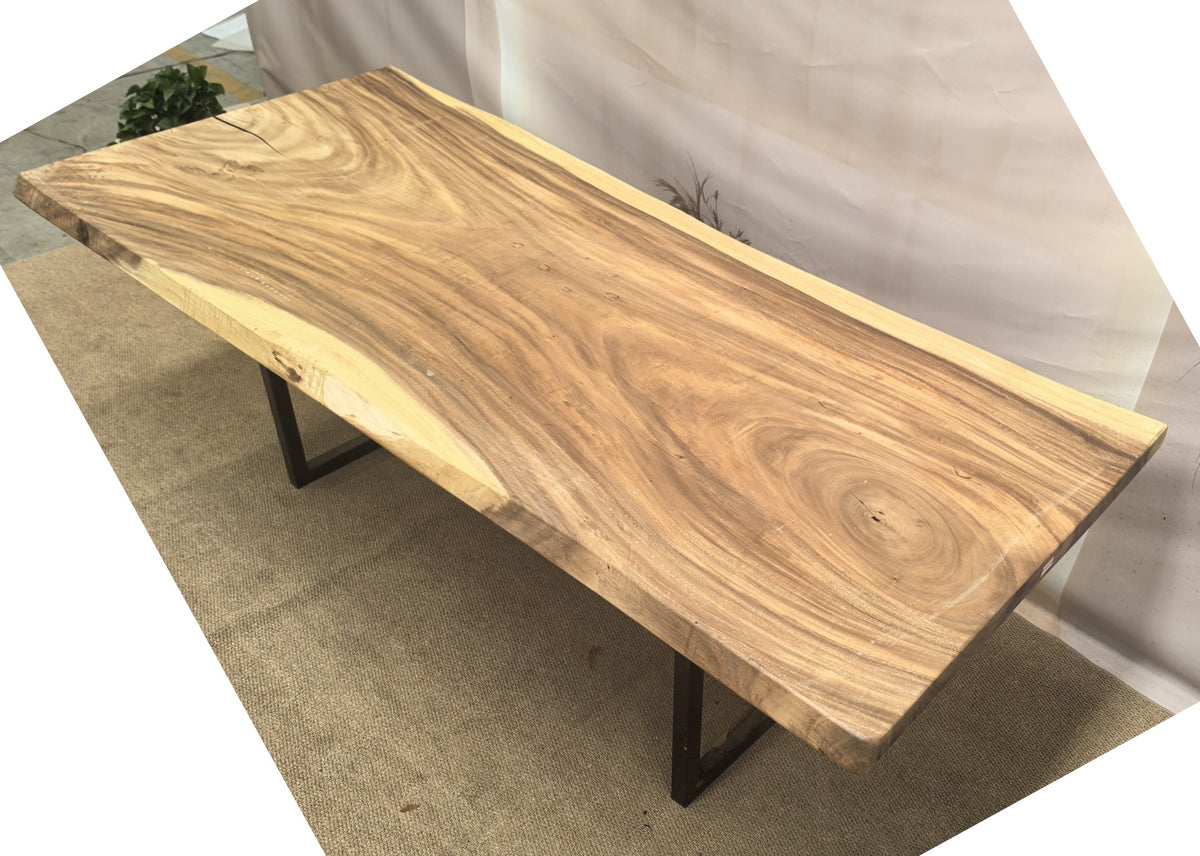 Table number 192 (240x105cm)