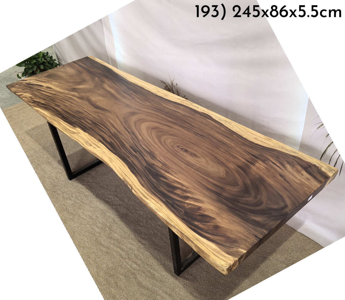 Table number 193 (245x86cm)