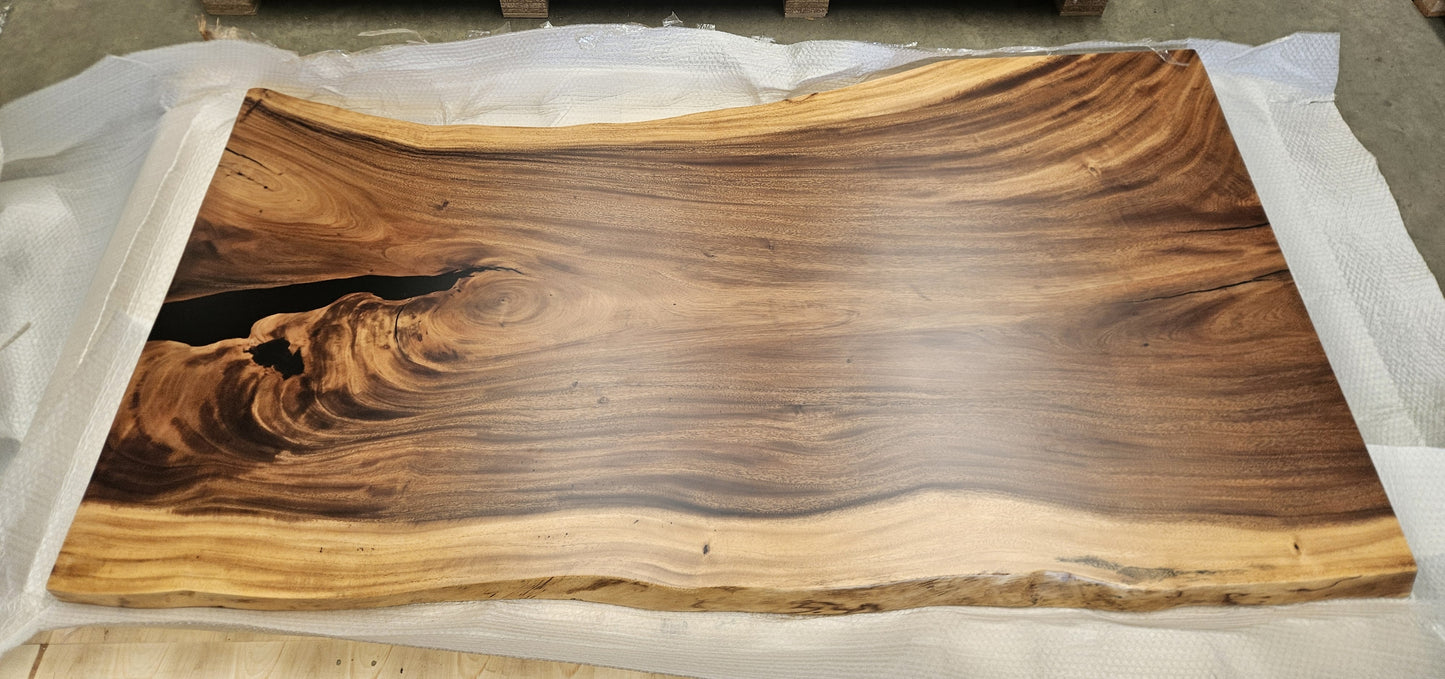 Table number 19 (210x110cm)