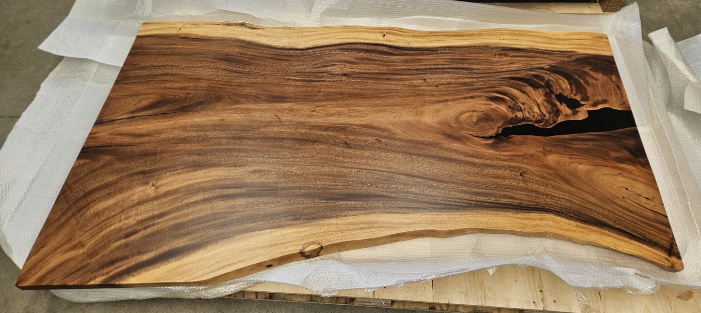 Table number 19 (210x110cm)
