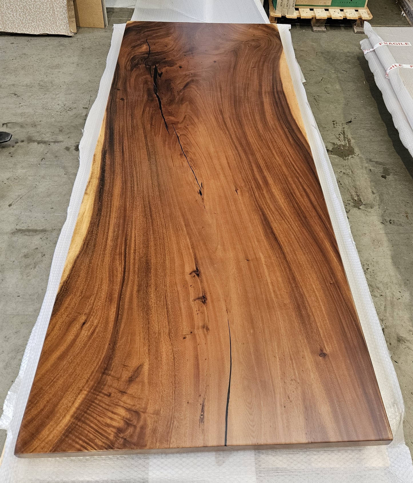 Table number 1 (262x101cm)