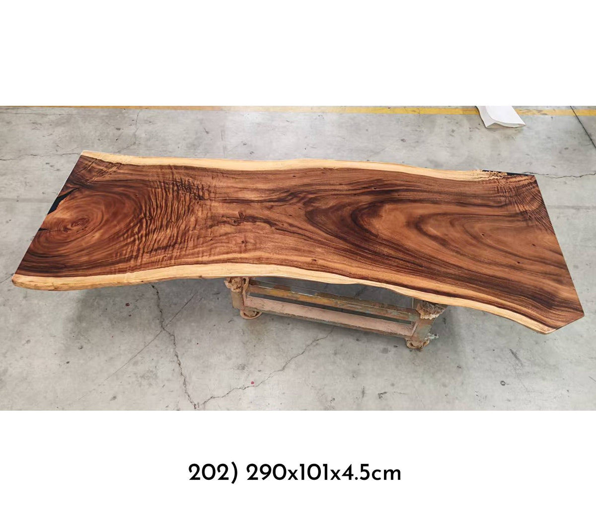 Table number 202 (290x101cm)
