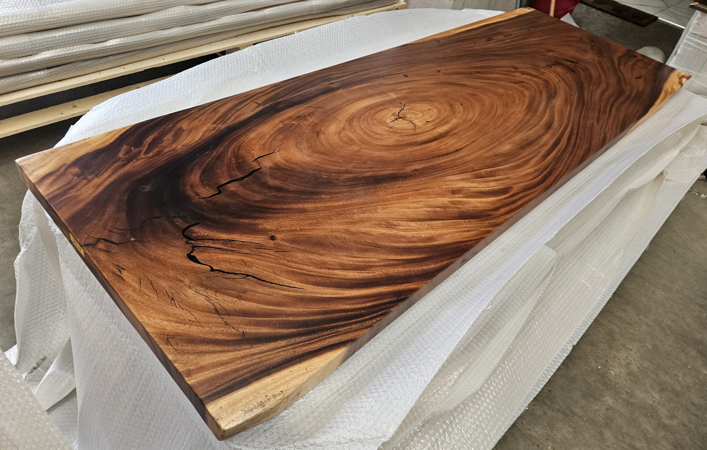 Table number 20 (234x82cm)