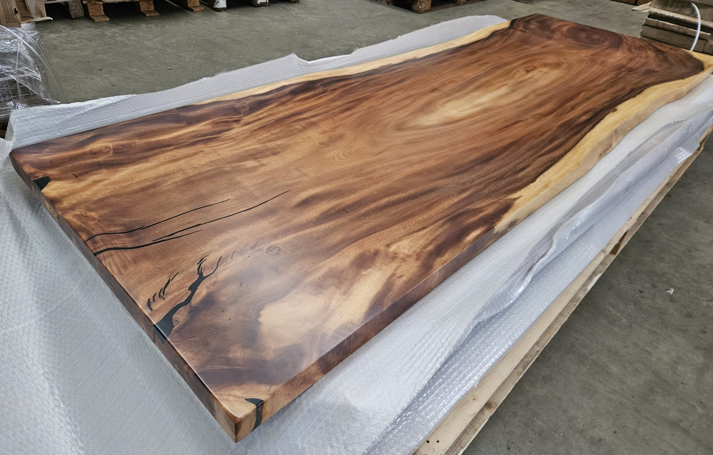 Table number 21 (265x91cm)