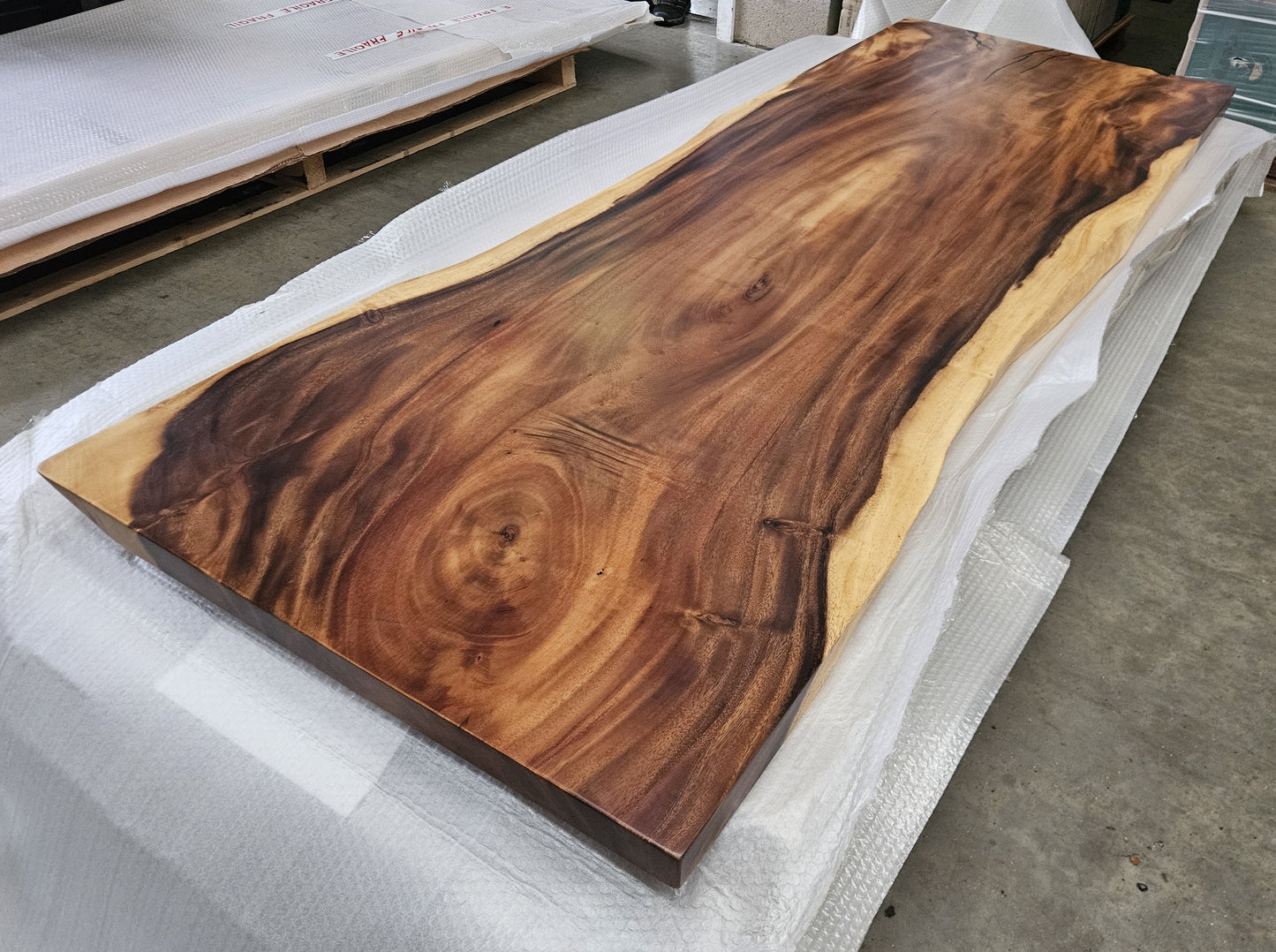 Table number 21 (265x91cm)