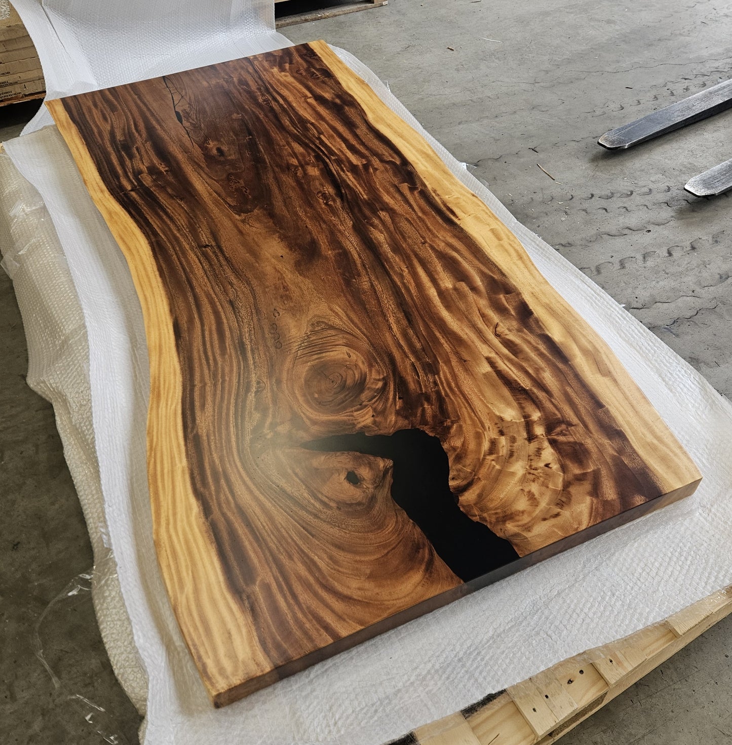 Table number 22 (200x93cm)