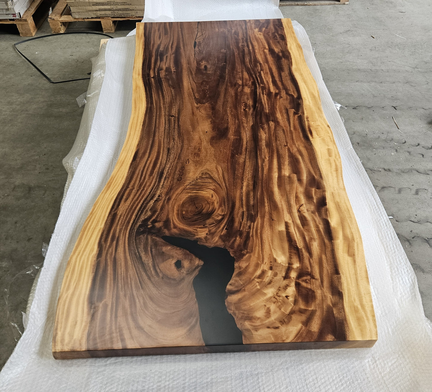 Table number 22 (200x93cm)