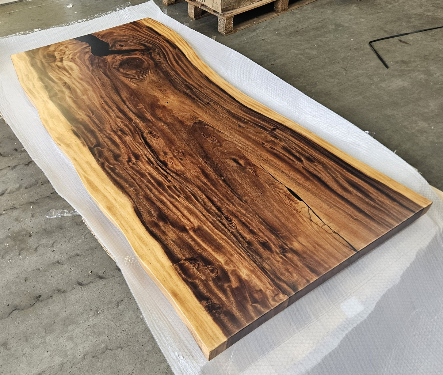 Table number 22 (200x93cm)