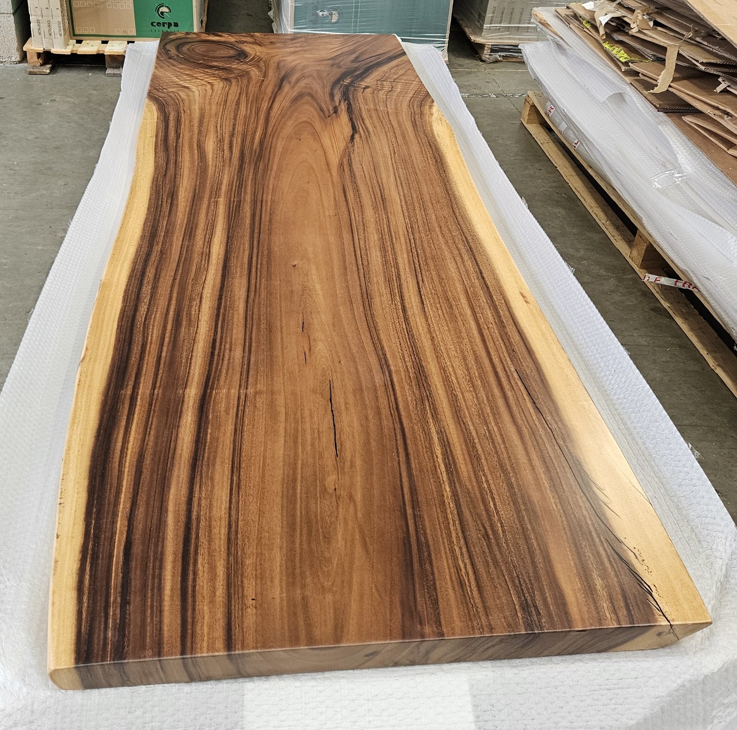 Table number 23 (257x94cm)