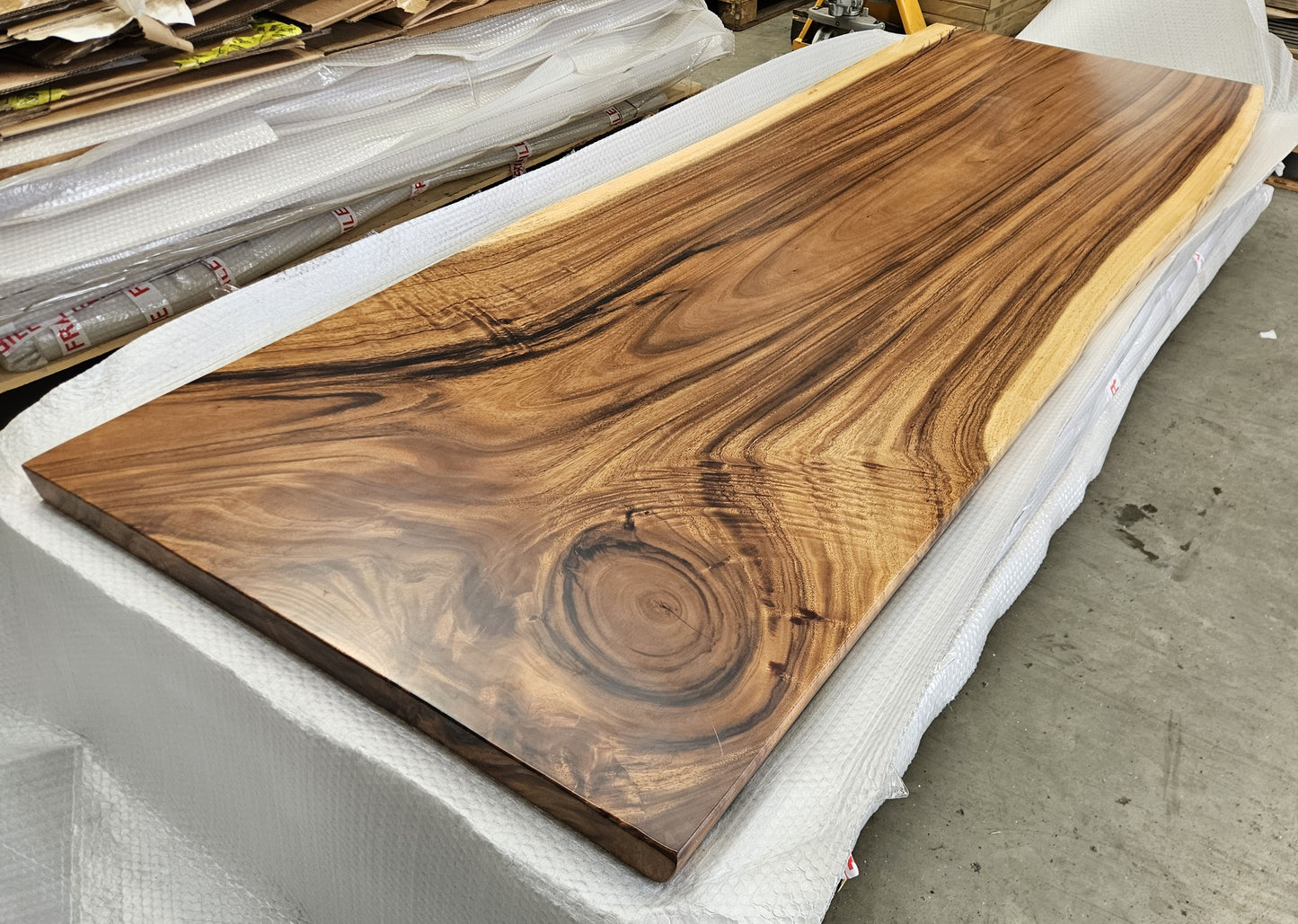 Table number 23 (257x94cm)