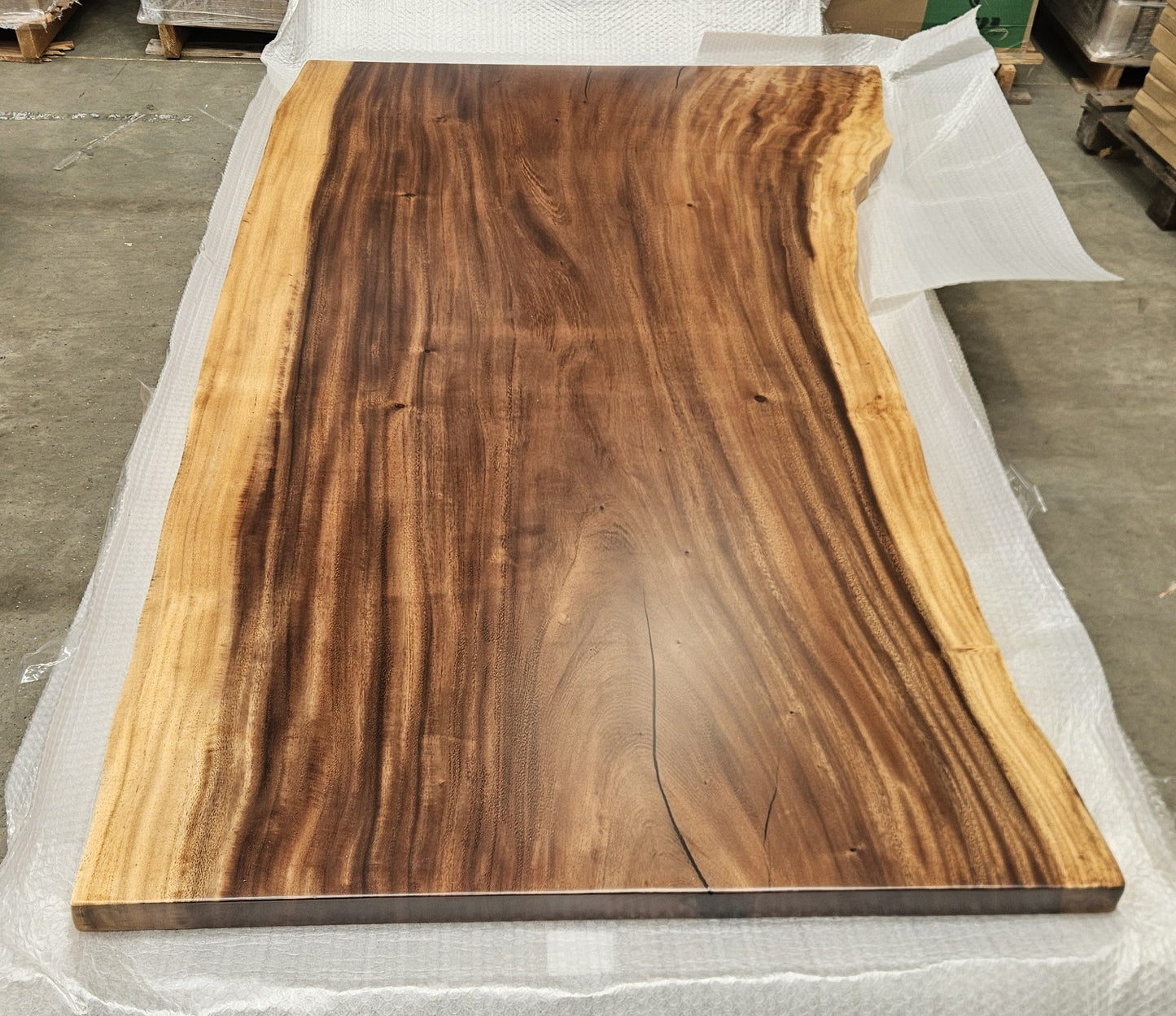 Table number 25 (190x108cm)
