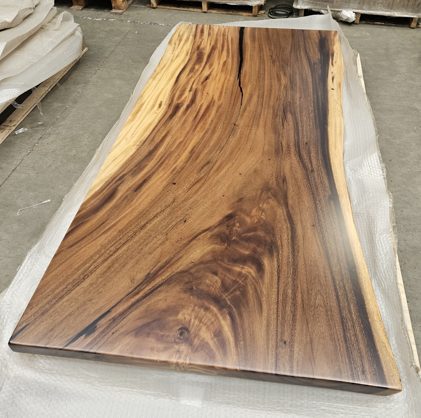 Table number 26 (210x100cm)