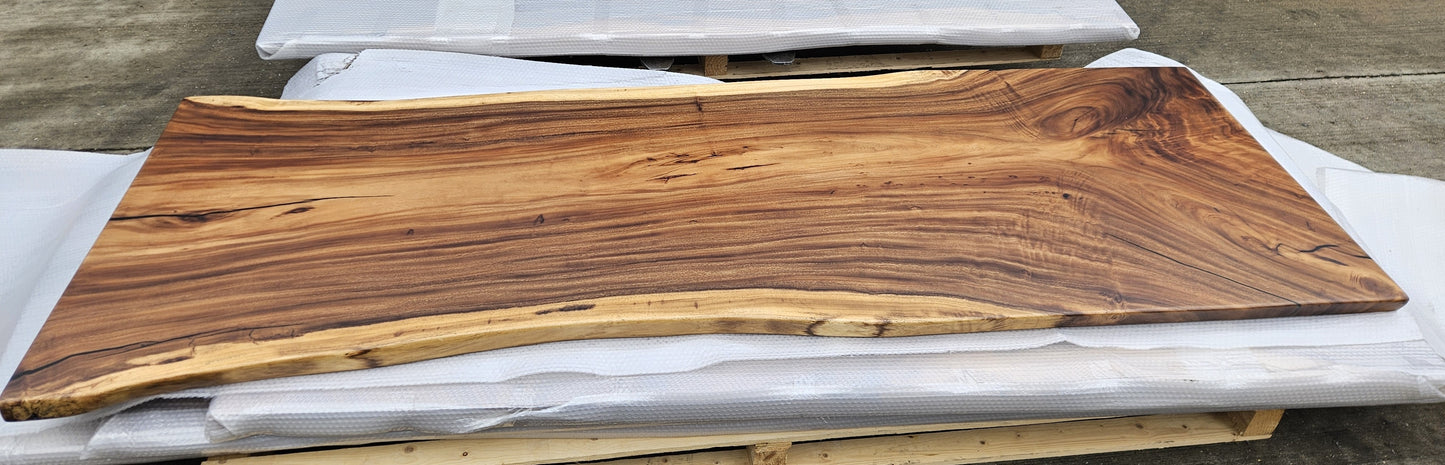 Table number 28 (271x95cm)