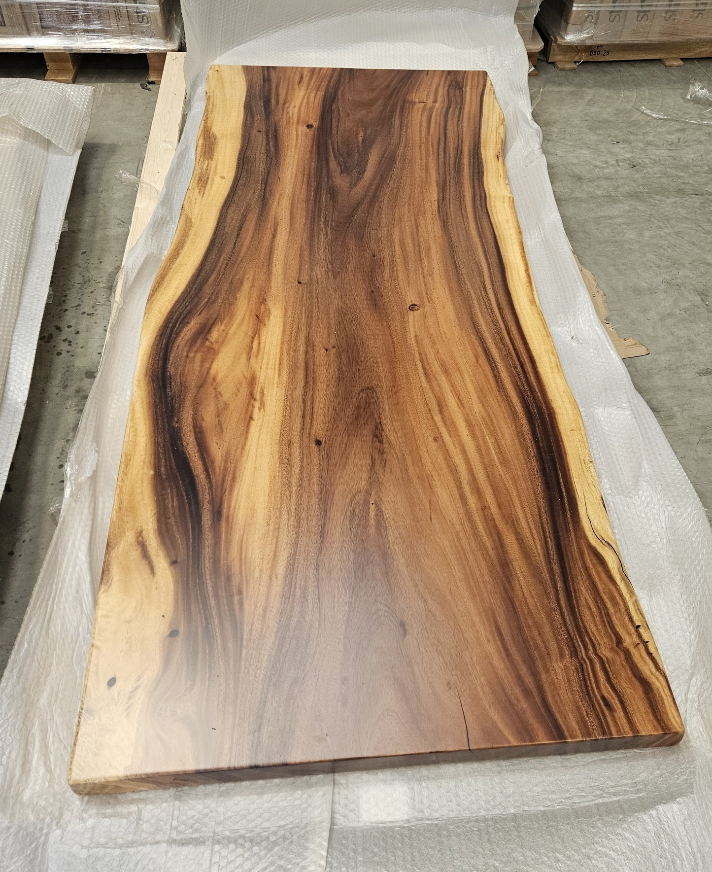 Table number 29 (205x86cm)