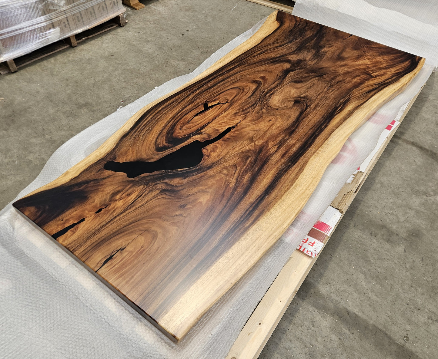 Table number 30 (219x97cm)