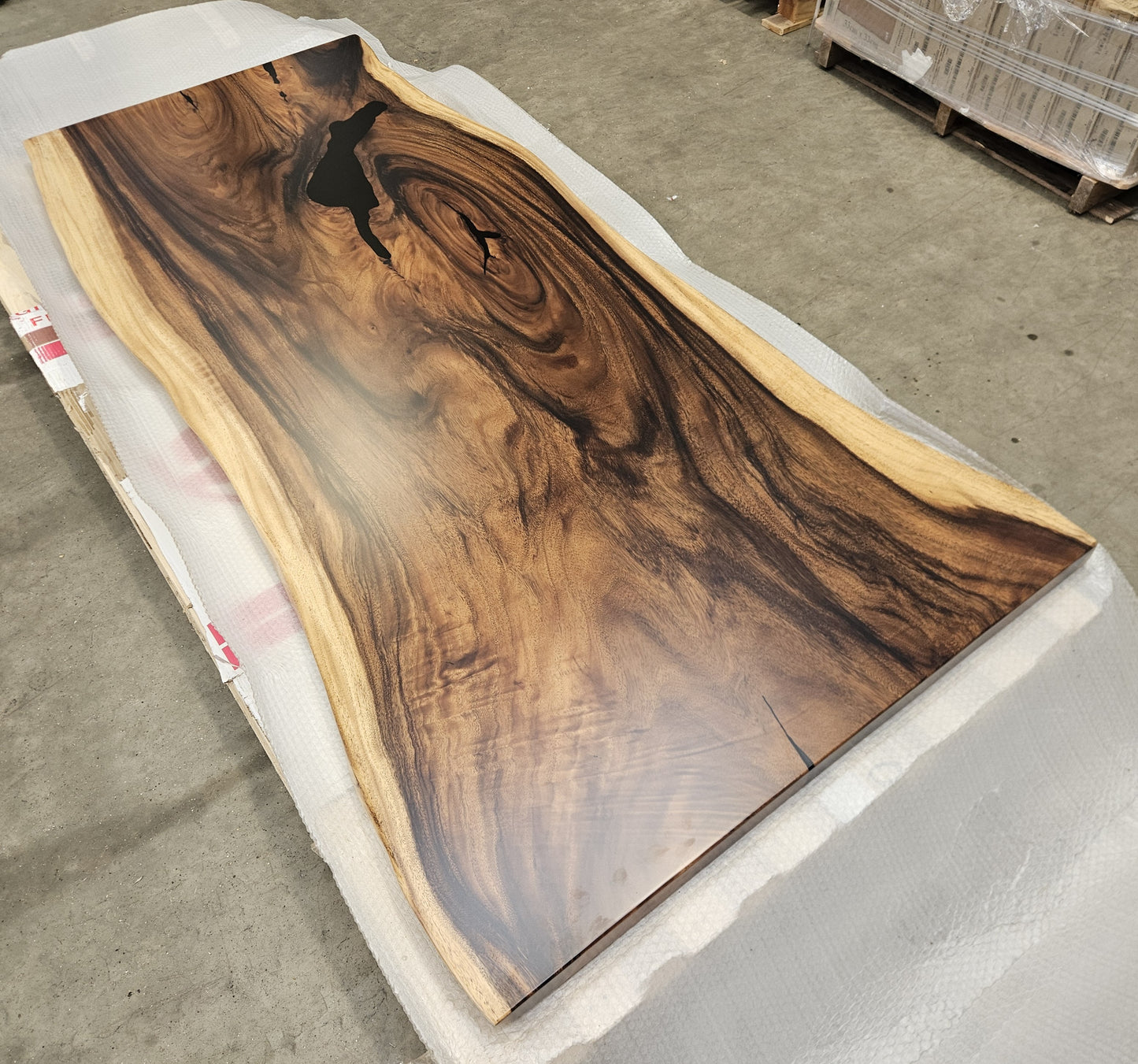 Table number 30 (219x97cm)