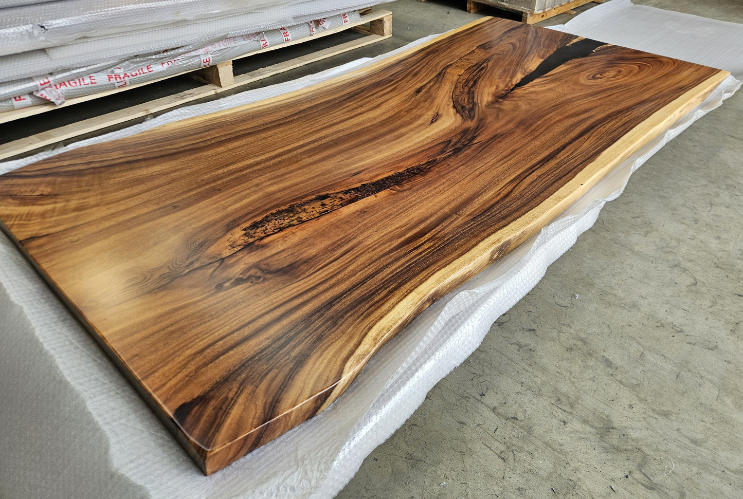 Table number 30 (220x103cm)