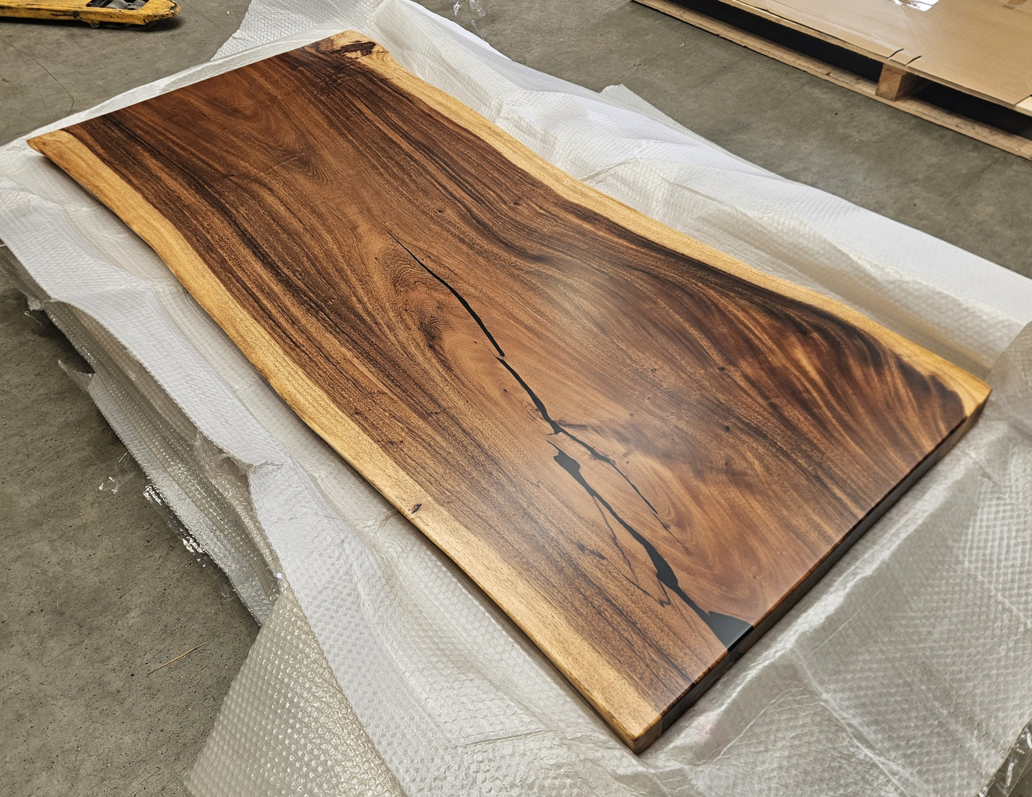 Table number 31 (180x82cm)