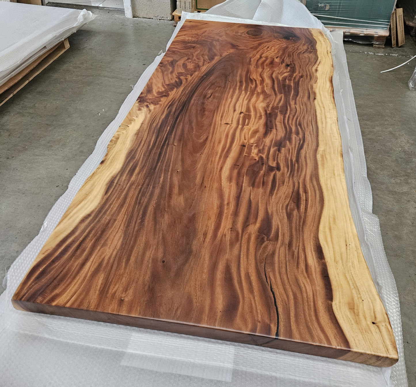 Table number 33 (237x106cm)