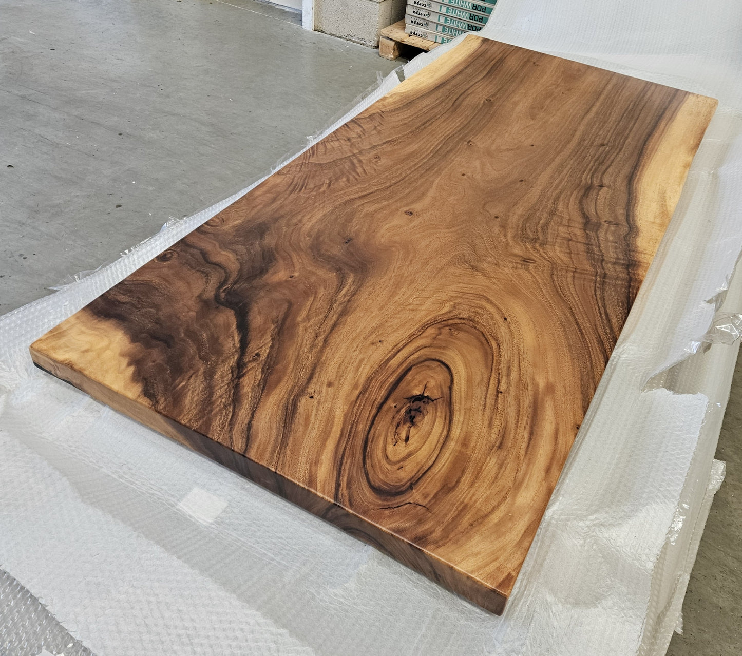 Table number 33 (188x86cm)