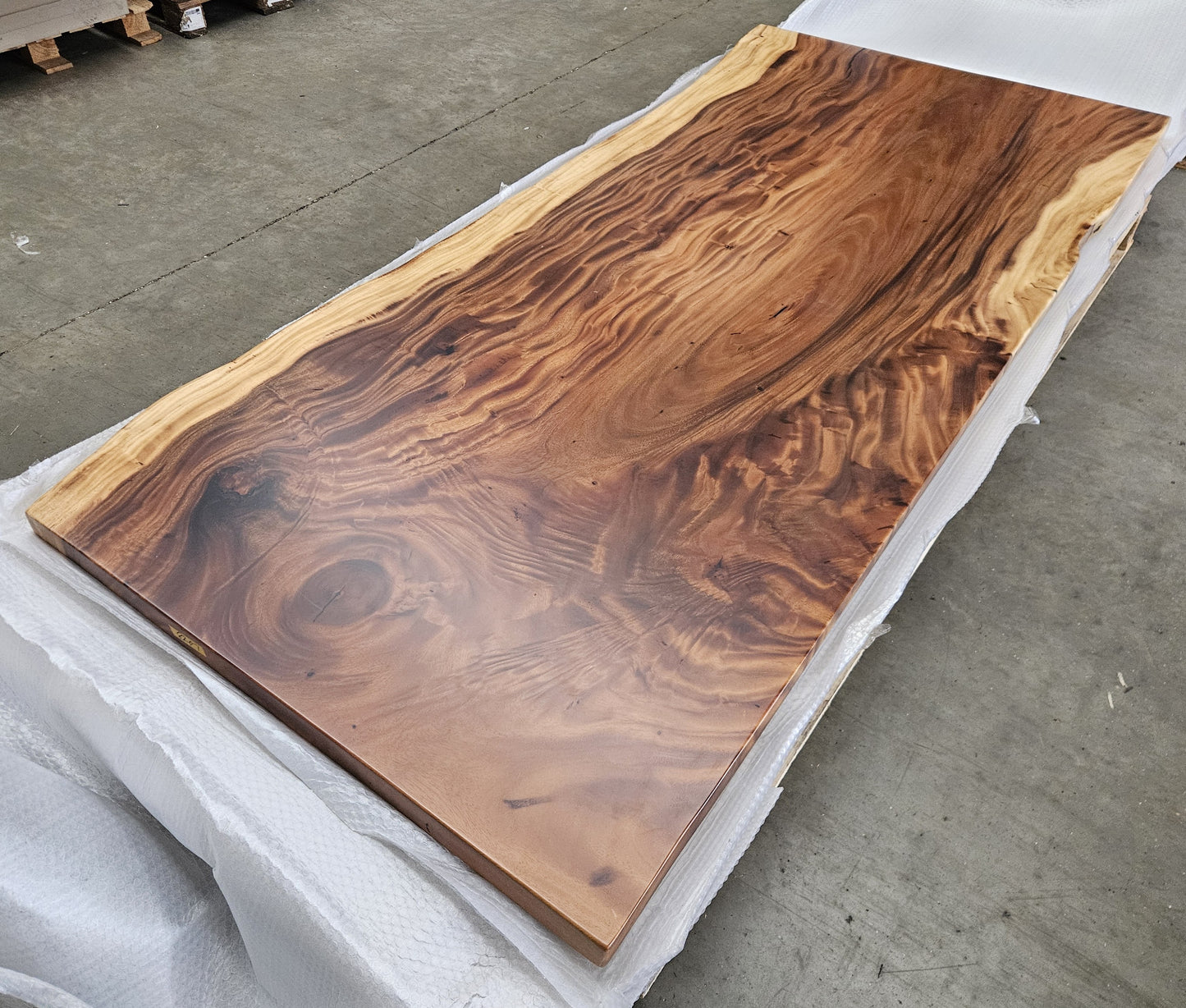 Table number 33 (237x106cm)