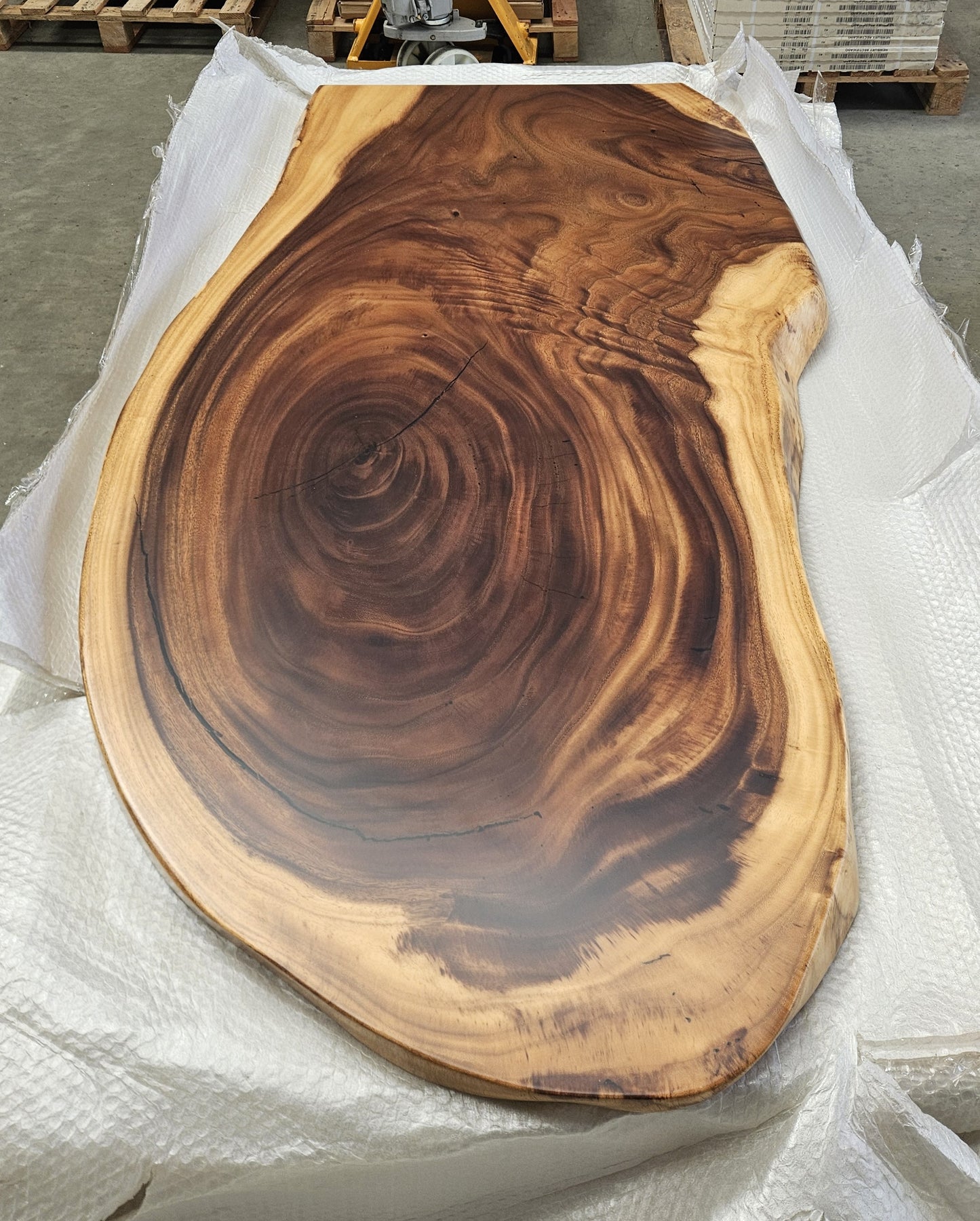 Table number 37 (182x82cm)