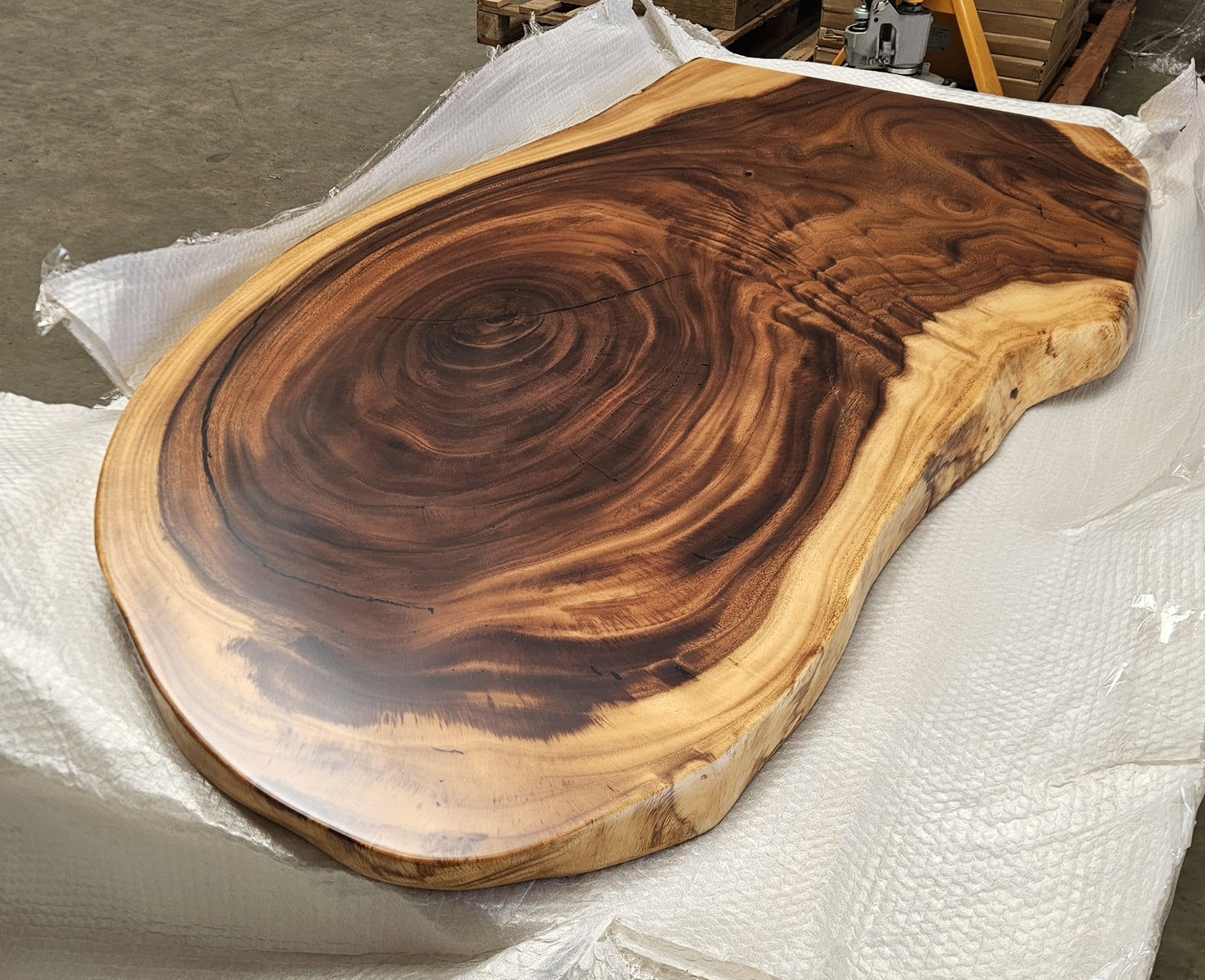 Table number 37 (182x82cm)