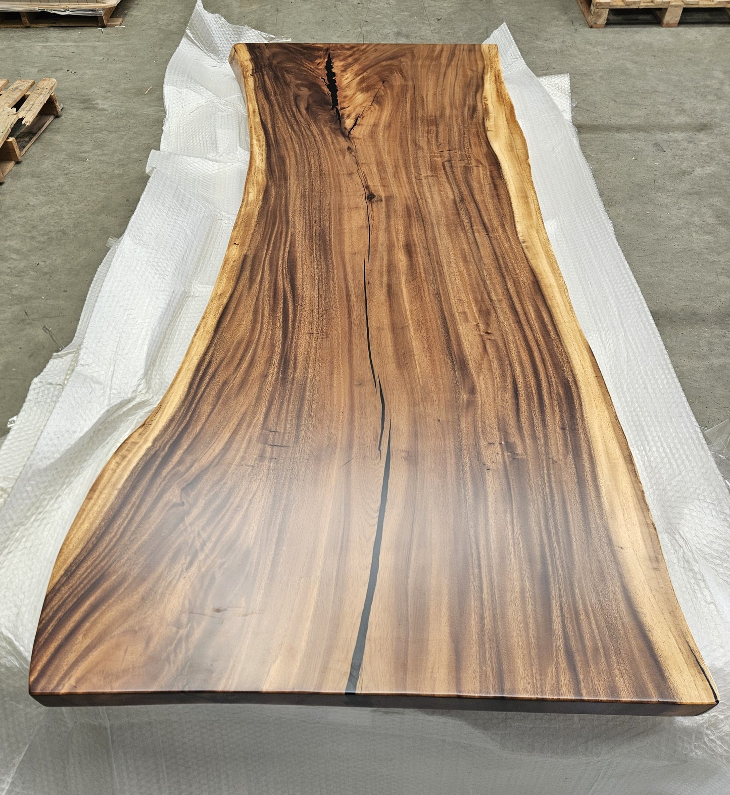 Table number 42 (208x86cm)